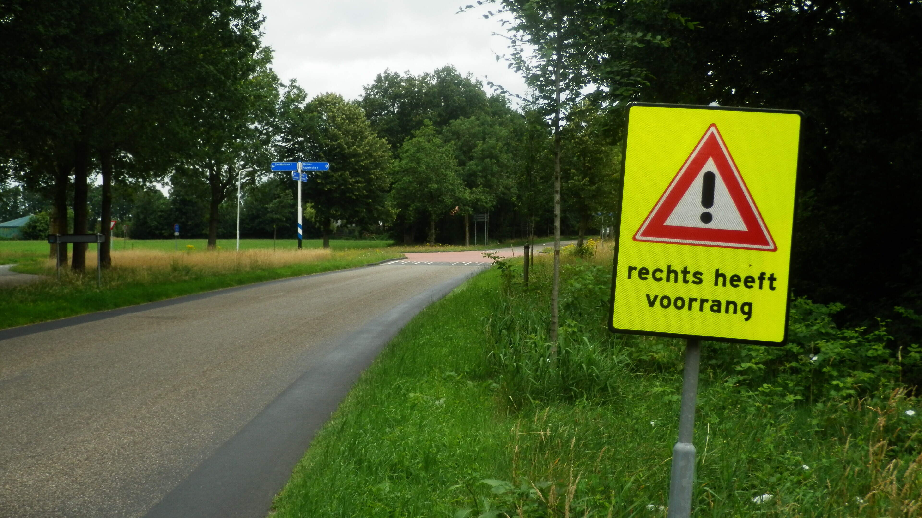 Opnieuw botsing op ’ongevallenkruising’ in Elsloo. Dorp pleit al langer voor maatregelen