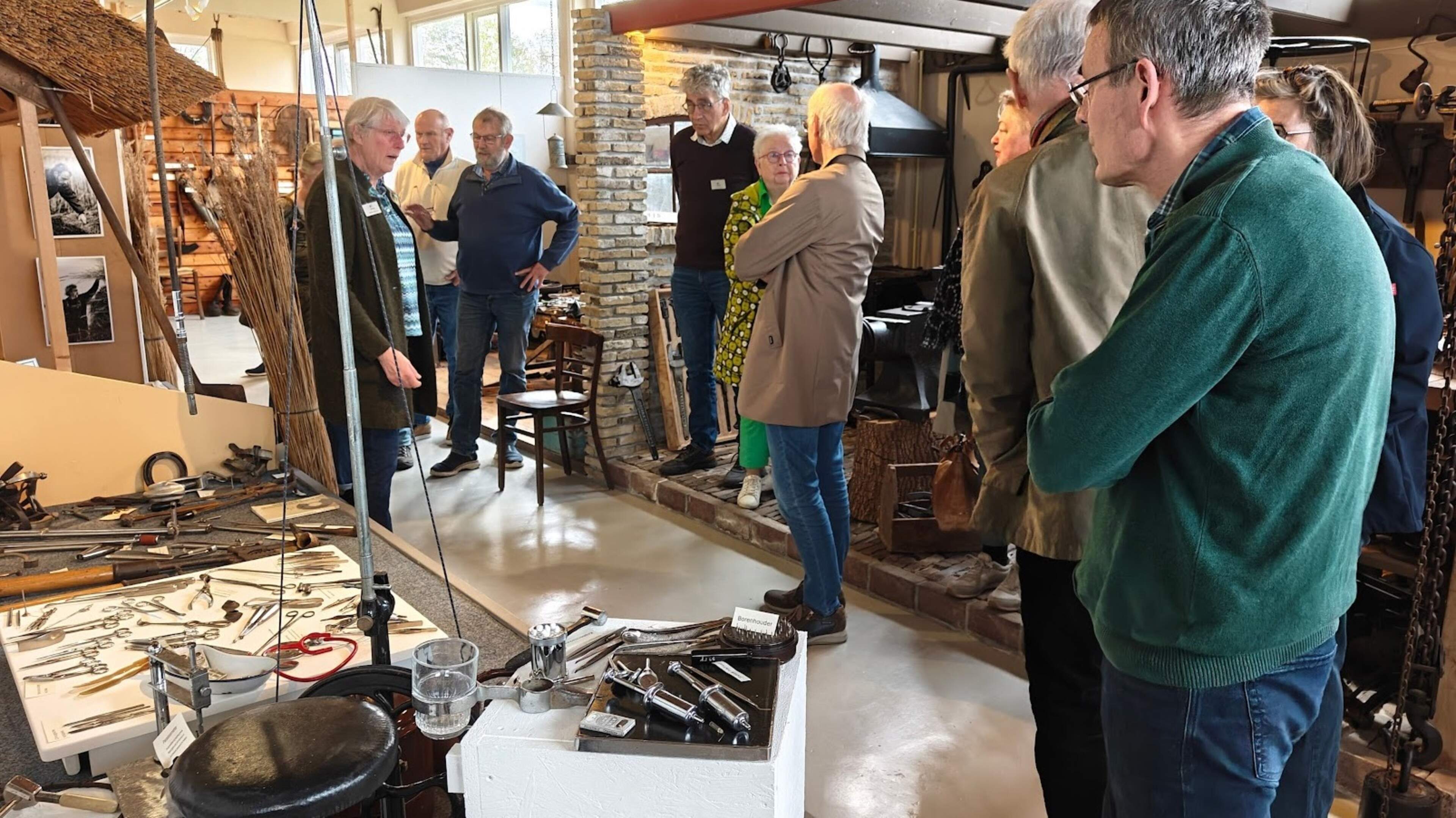 Aandacht voor artsen in nieuwe expositie van museum Oold Ark in Makkinga