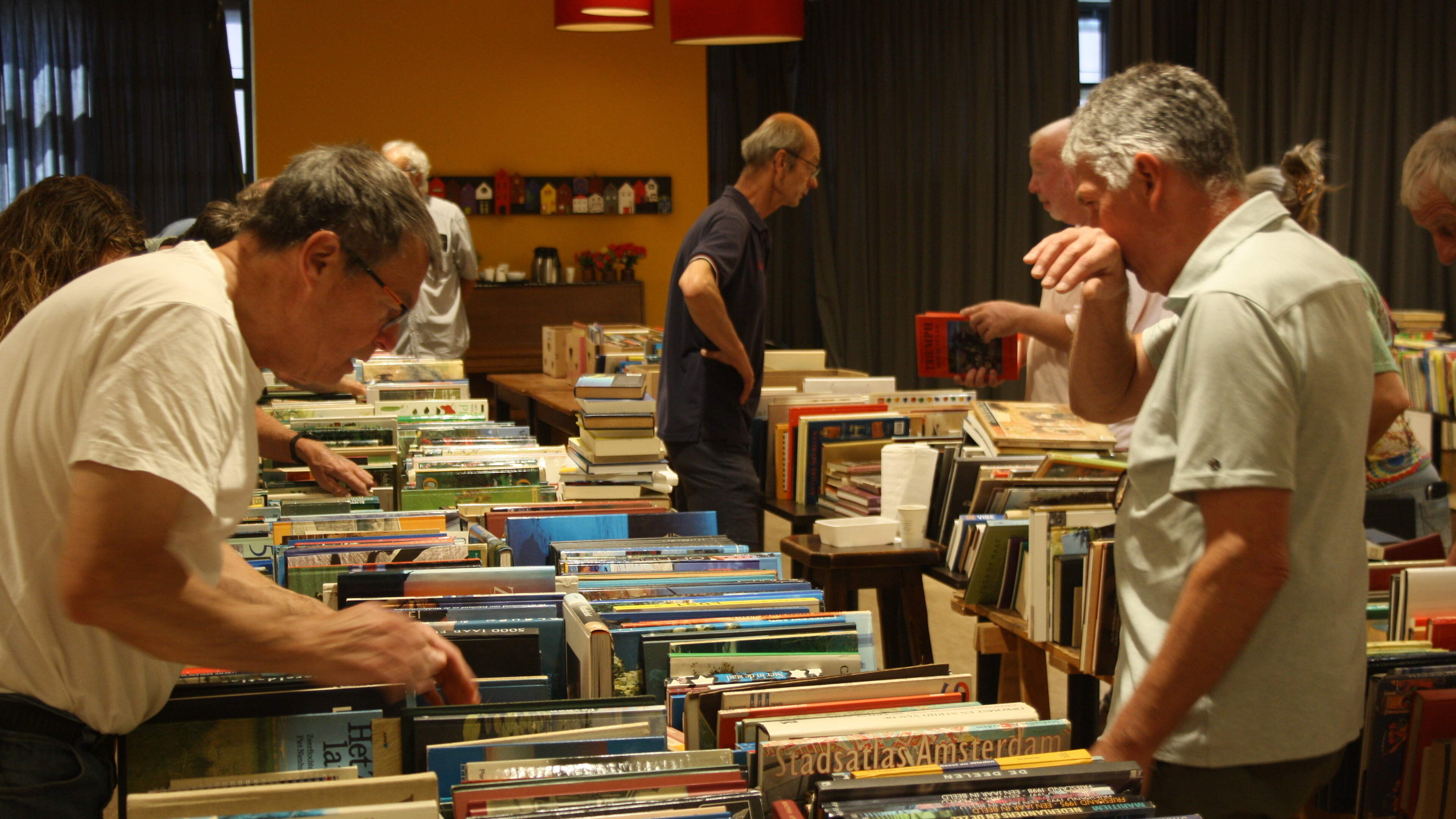 Boeken wisselen in Oldeberkoop massaal van eigenaar